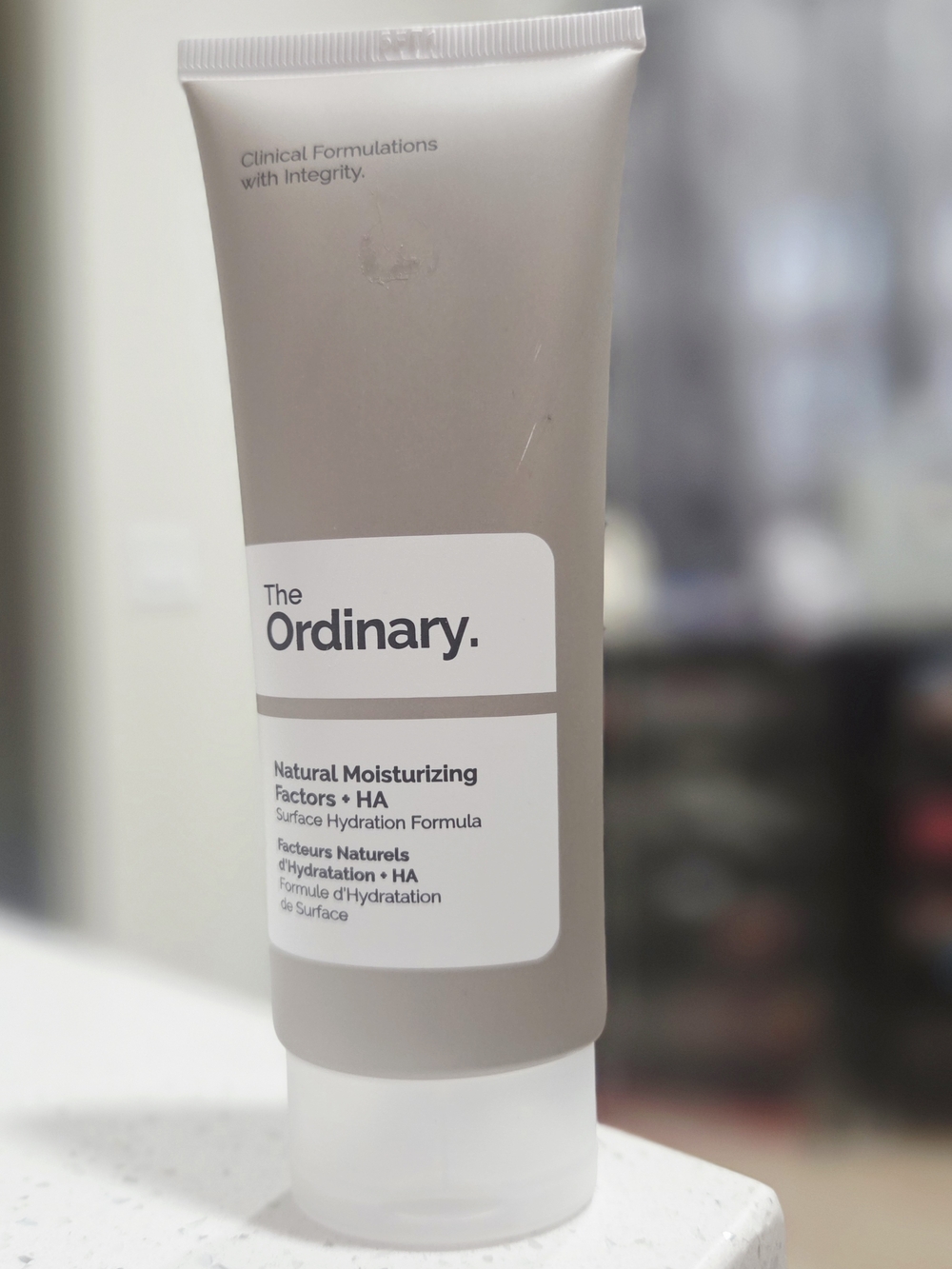 The Ordinary beige-gray Hydration Tube